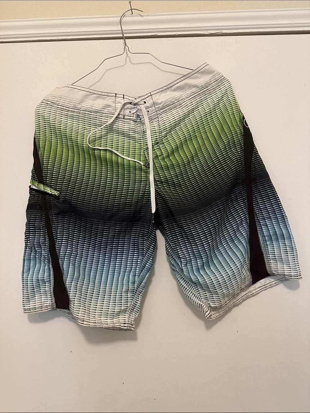 O'Neill Green and Blue Gradient Men's Swim Board Shorts